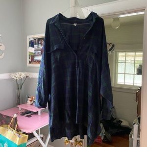 Old Navy blue and green flannel